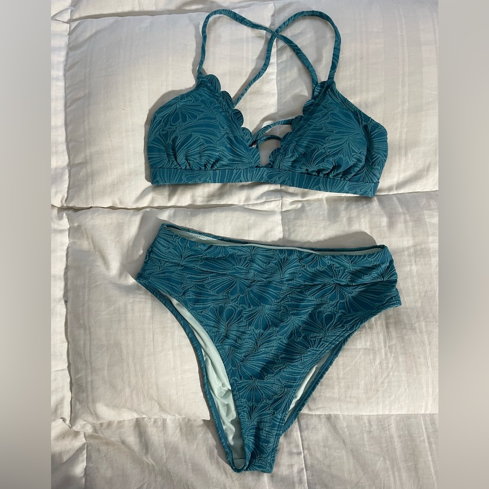 High waisted bikini